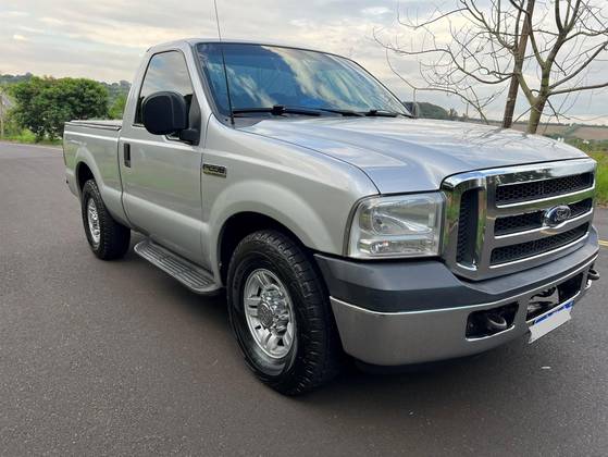 FORD F-250 3.9 XLT 4X2 CS DIESEL 2P MANUAL